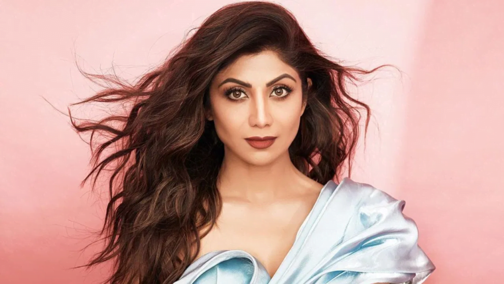 बॉलीवुड की खूबसूरत दिखने के लिए इन एक्ट्रेस ने करवाई प्लास्टिक सर्जरी, जाने कौन कौन है शामिल! 3 बॉलीवुड