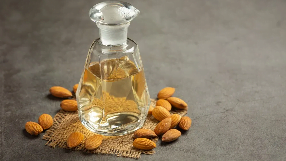 आंखो से डार्क सर्कल्स हटाने के 7 आसान घरेलू उपाय. 7 आंखो से डार्क सर्कल्स हटाने के 7 आसान घरेलू उपाय.